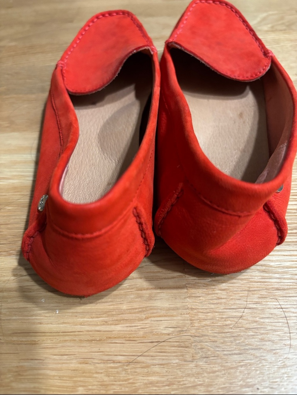 UGG Women's Orange Suede Slip-On Loafers Size 8 - Picture 2 of 4